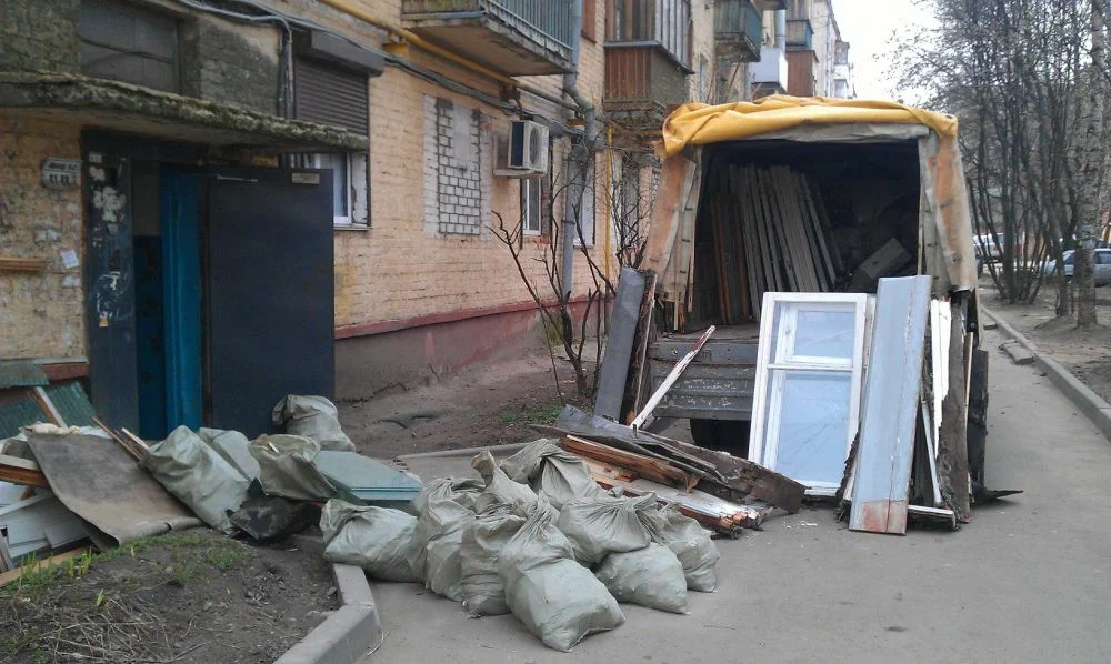 Вывоз мусора после ремонта в Железнодорожном от ПроМусор — цены от 4614 руб., быстро и недорого