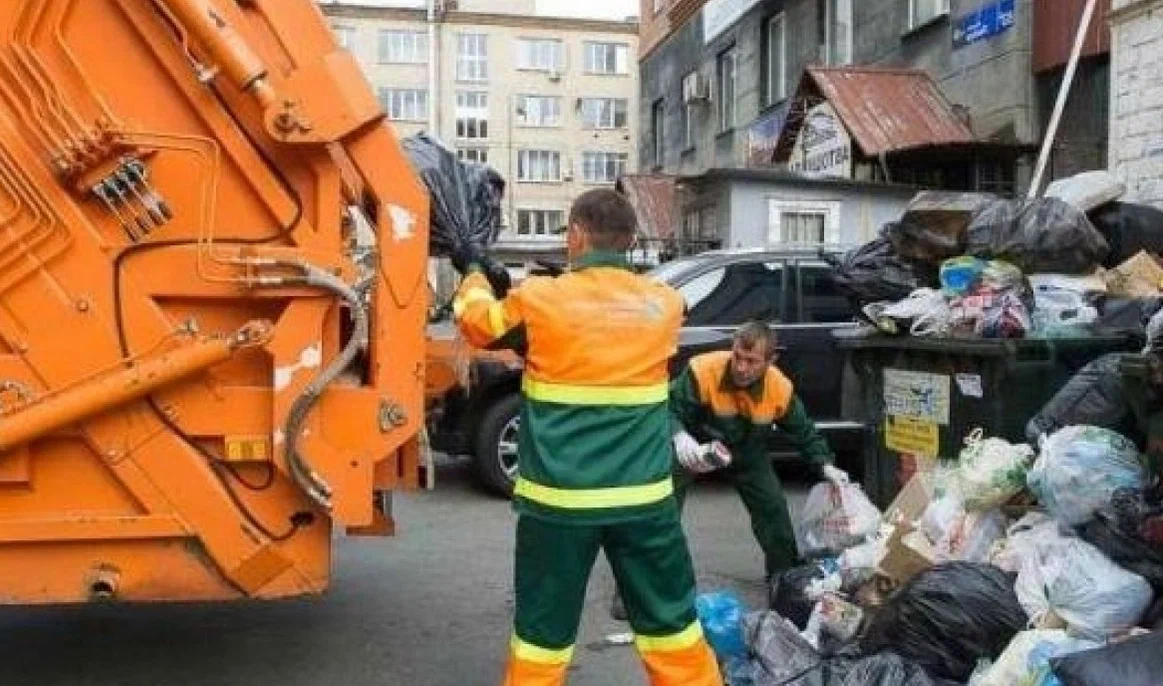Срочный вывоз мусора в Железнодорожном от ПроМусор — заказ день в день от 2922 руб., грузчики, цена