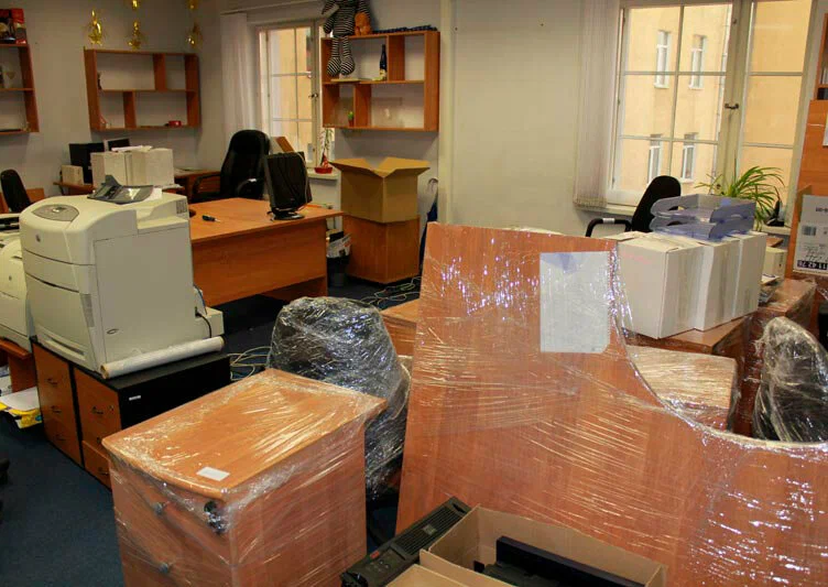 Вывоз старой офисной мебели в Железнодорожном в октябре