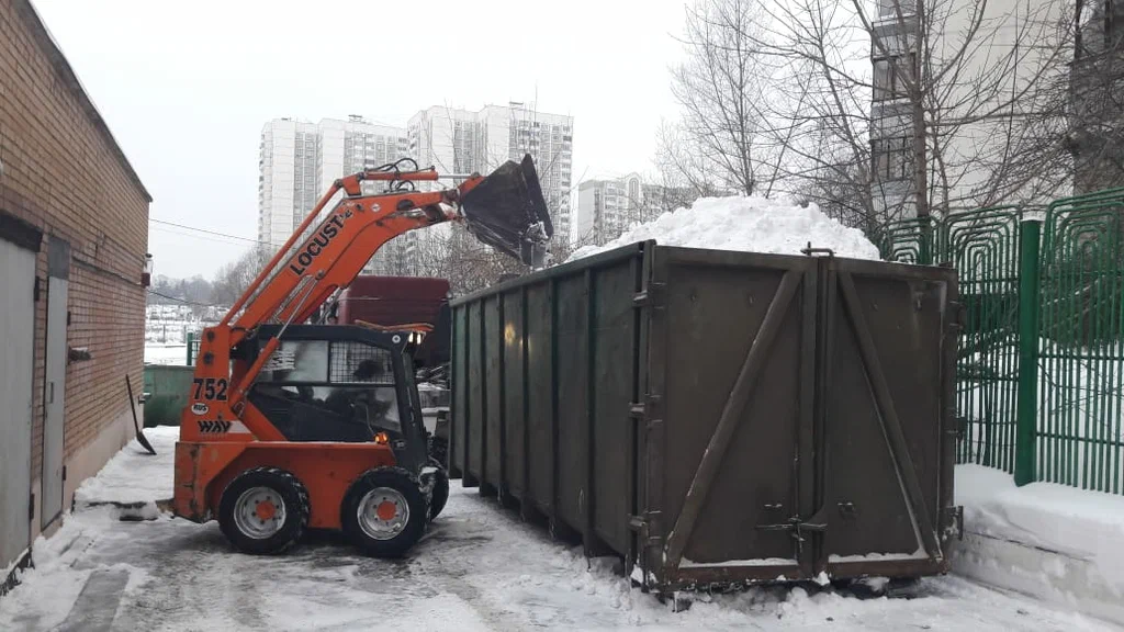 Вывоз снега контейнерами в Железнодорожном — цена от 3281 руб., заказать контейнер для снега в ПроМусор